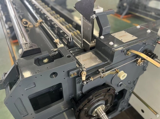 Seria 881 Brand New Shuttleless Waterjet Maszyna do tkania krosna na sprzedaż