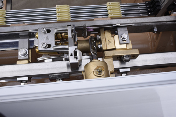 Poliestrowa maszyna do tkania krosna High Speed ​​​​1000RPM 2.1m Water Jet Power Loom