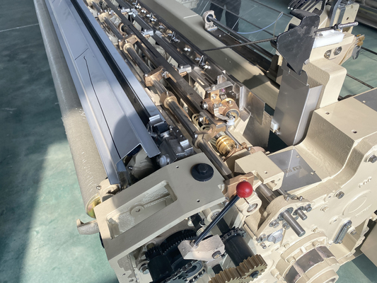 Maszyna tekstylna z płaskim tkaniem Water Jet 360cm Water Jet Loom Zgredek